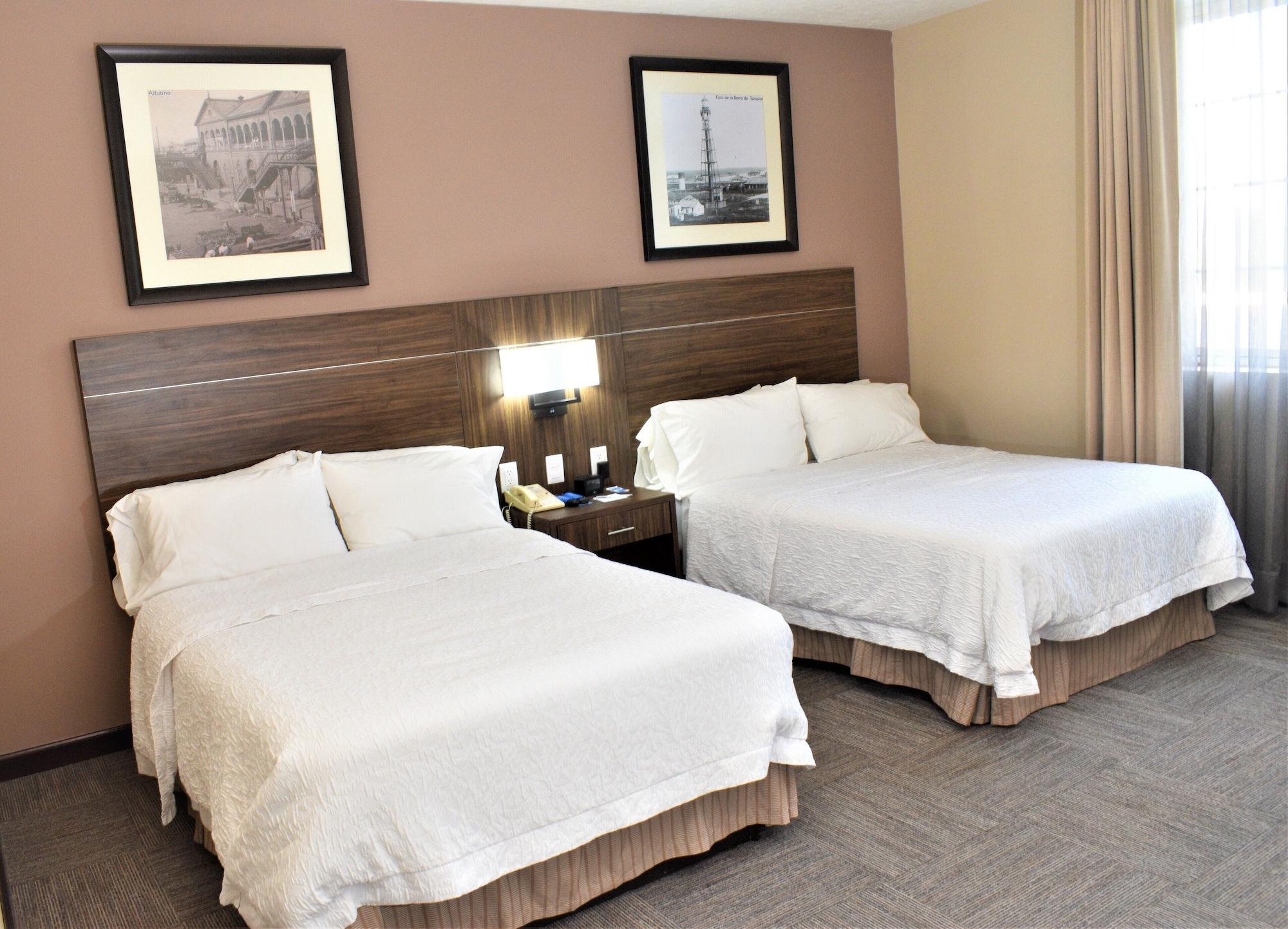 Hampton Inn Tampico Zona Dorada Экстерьер фото