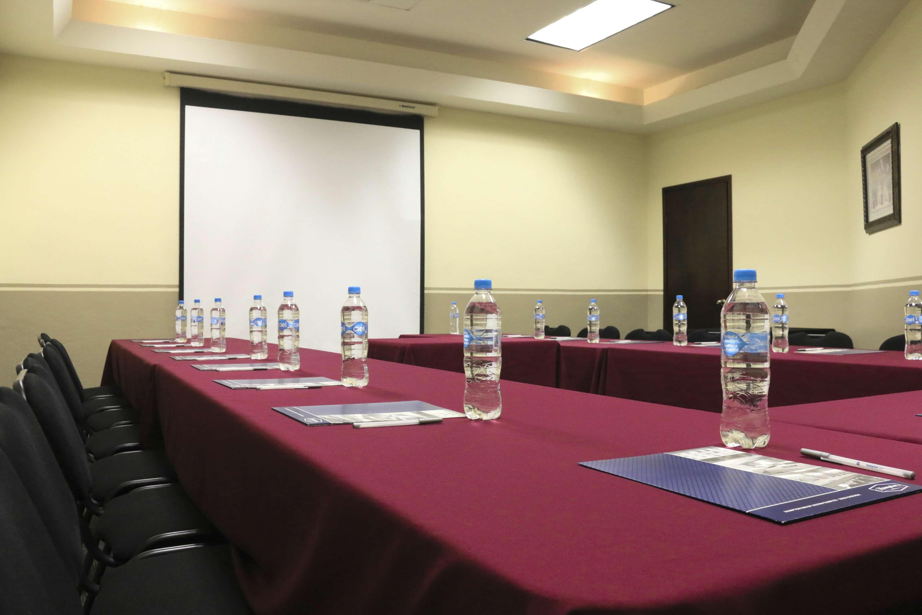 Hampton Inn Tampico Zona Dorada Экстерьер фото