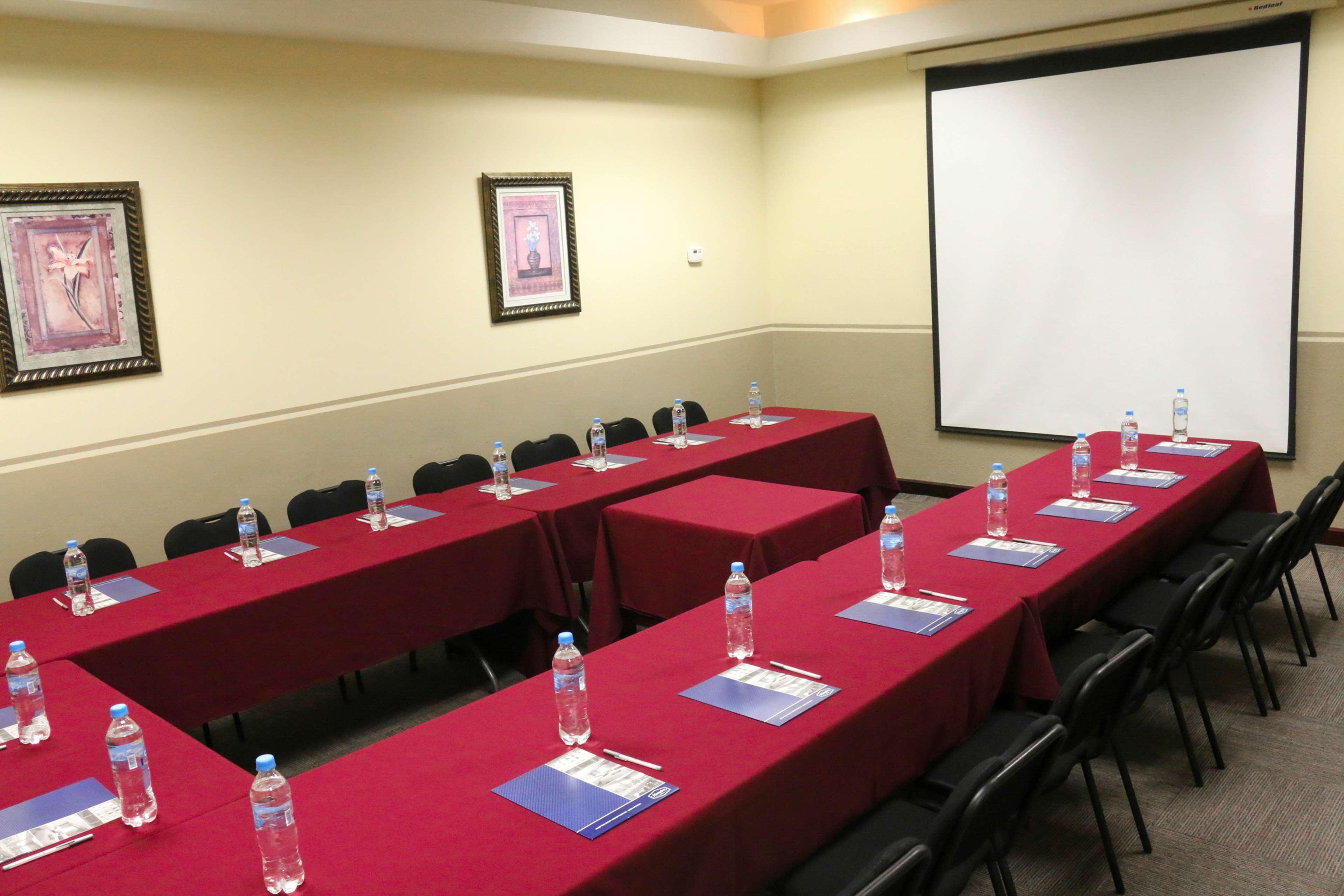 Hampton Inn Tampico Zona Dorada Экстерьер фото