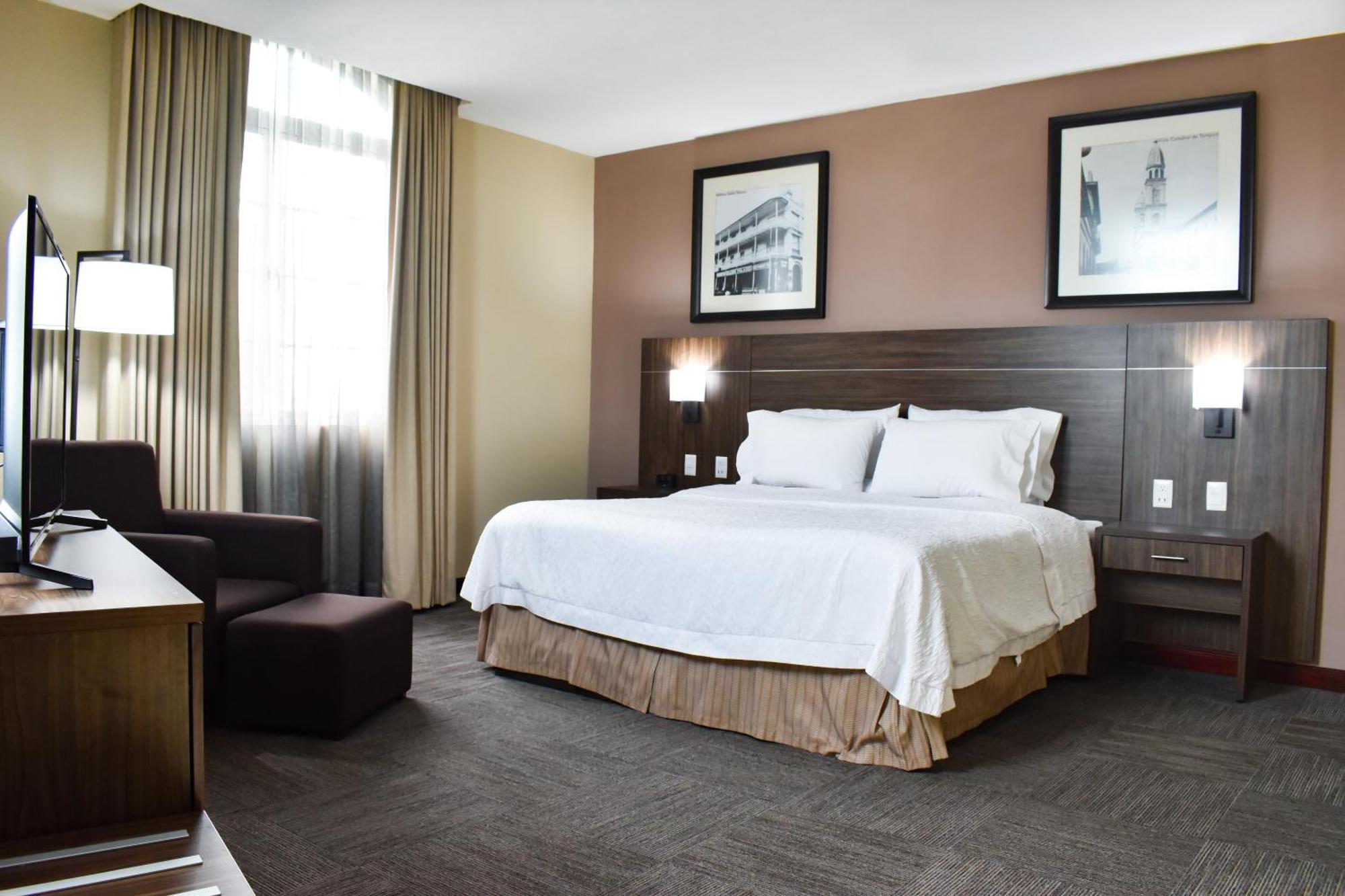 Hampton Inn Tampico Zona Dorada Экстерьер фото
