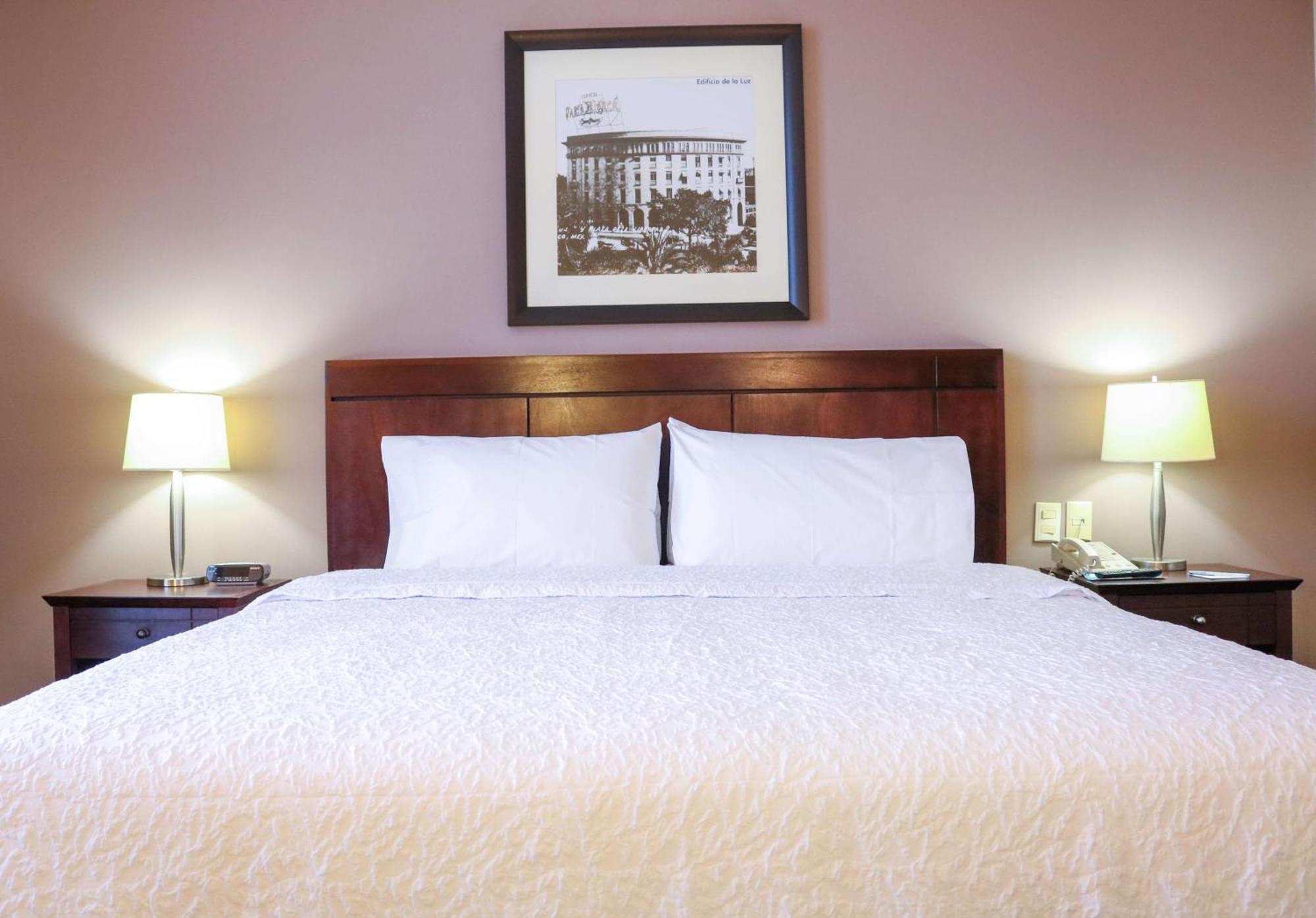 Hampton Inn Tampico Zona Dorada Экстерьер фото