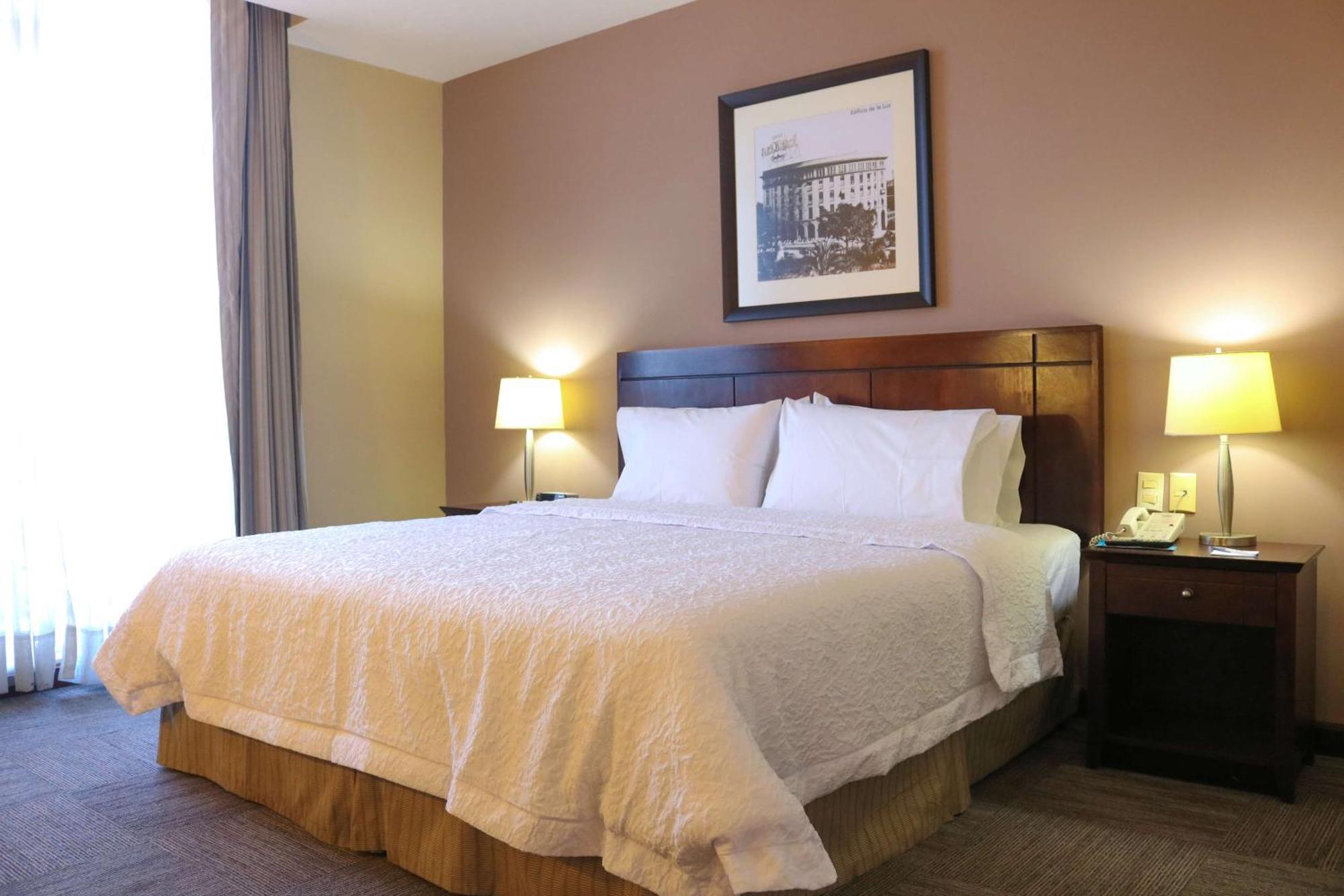 Hampton Inn Tampico Zona Dorada Экстерьер фото