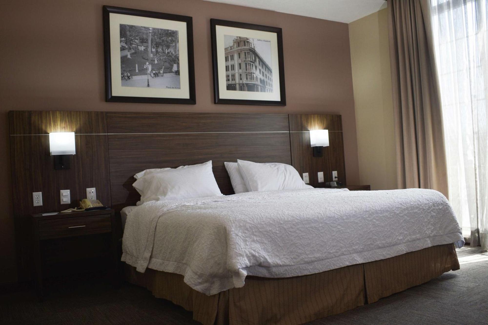 Hampton Inn Tampico Zona Dorada Экстерьер фото
