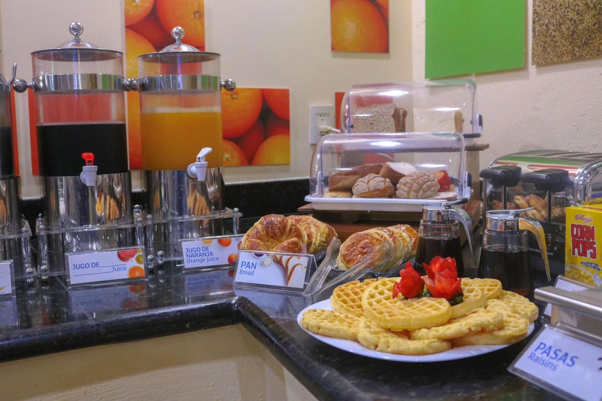 Hampton Inn Tampico Zona Dorada Экстерьер фото