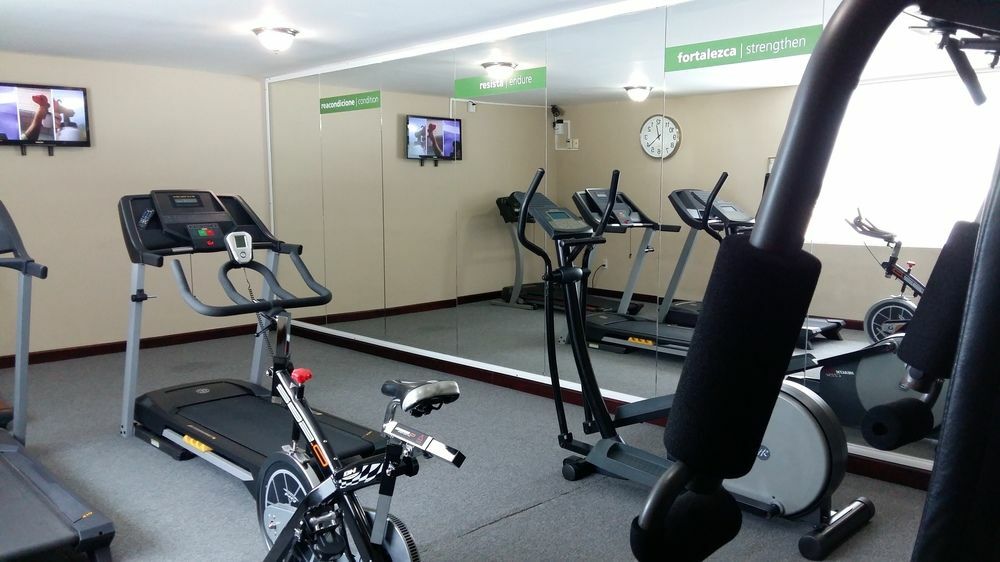 Hampton Inn Tampico Zona Dorada Экстерьер фото